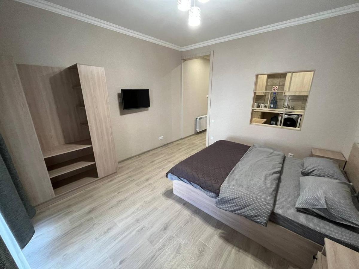 Fox Rooms 90 Mykolajiv Exteriér fotografie